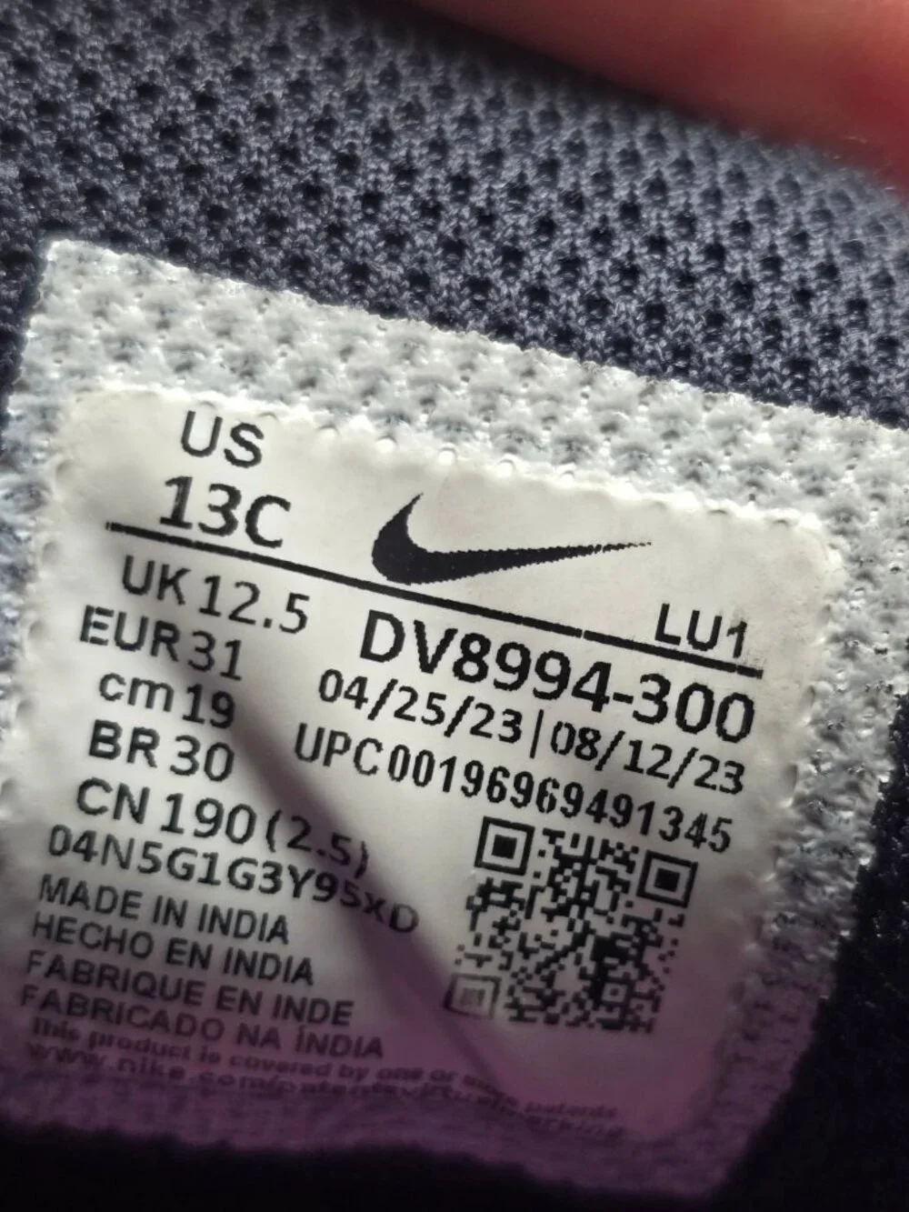 Nike Team Hustle D 11 FlyEase Shoes Youth Size 13C Purple Basketball DV8994-300